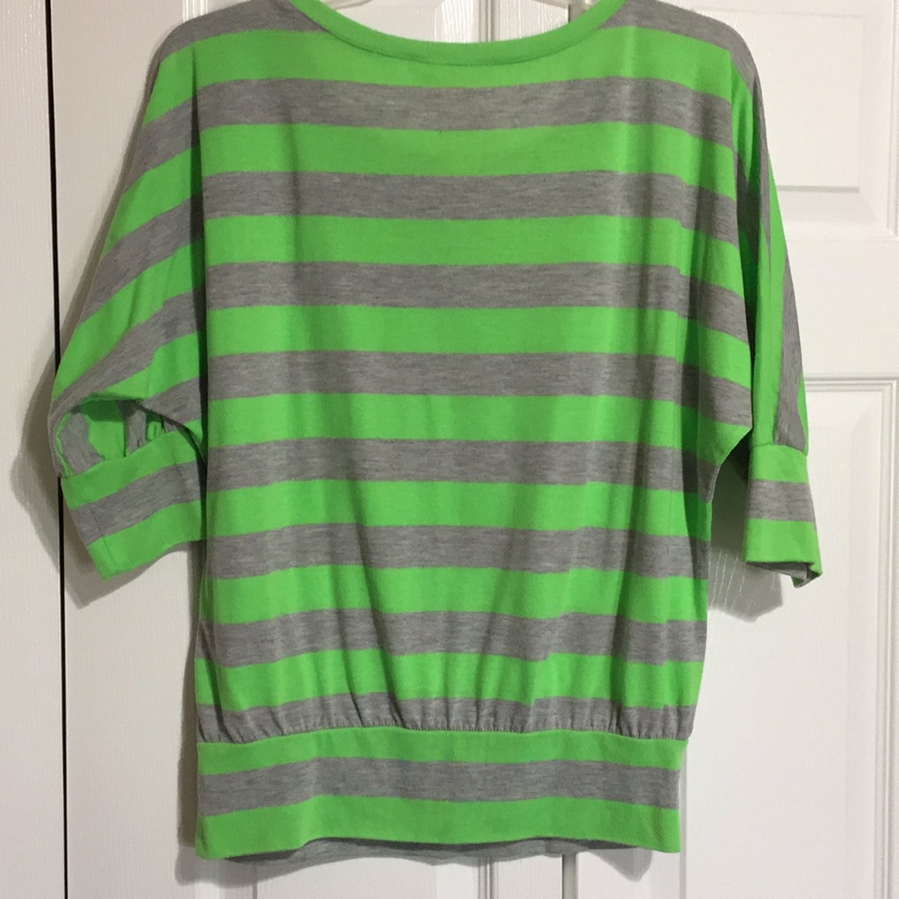 SPOILED Top - Picture 2 of 2